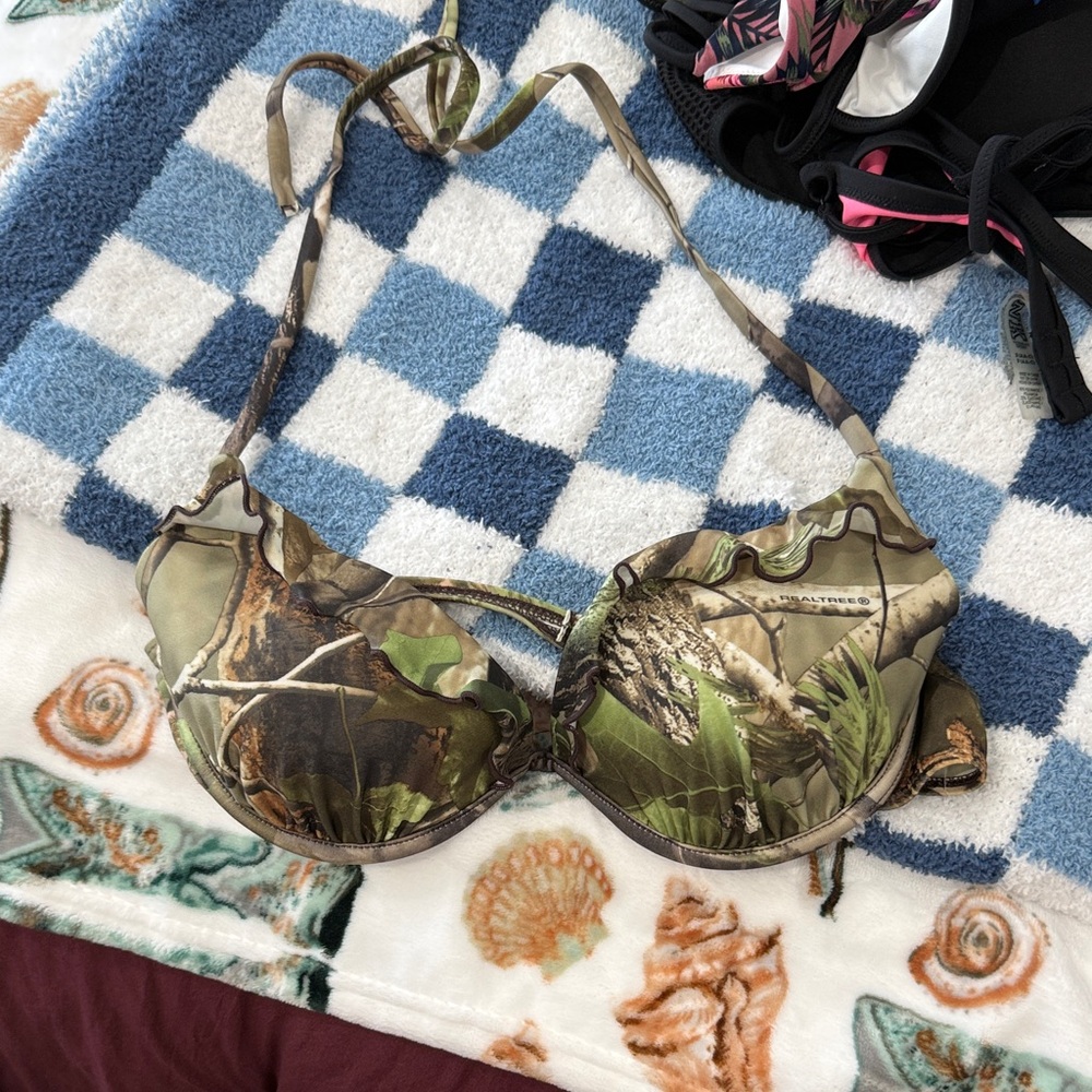 Realtree Camouflage Bikini Top 32-34c-d
